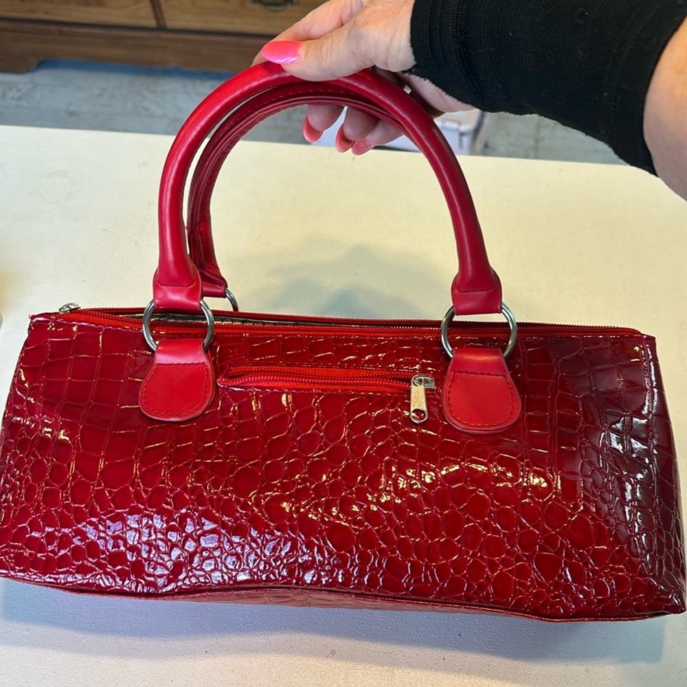 Prime Wear brand Adorable Insulated wine clutch bag/ purse 😉